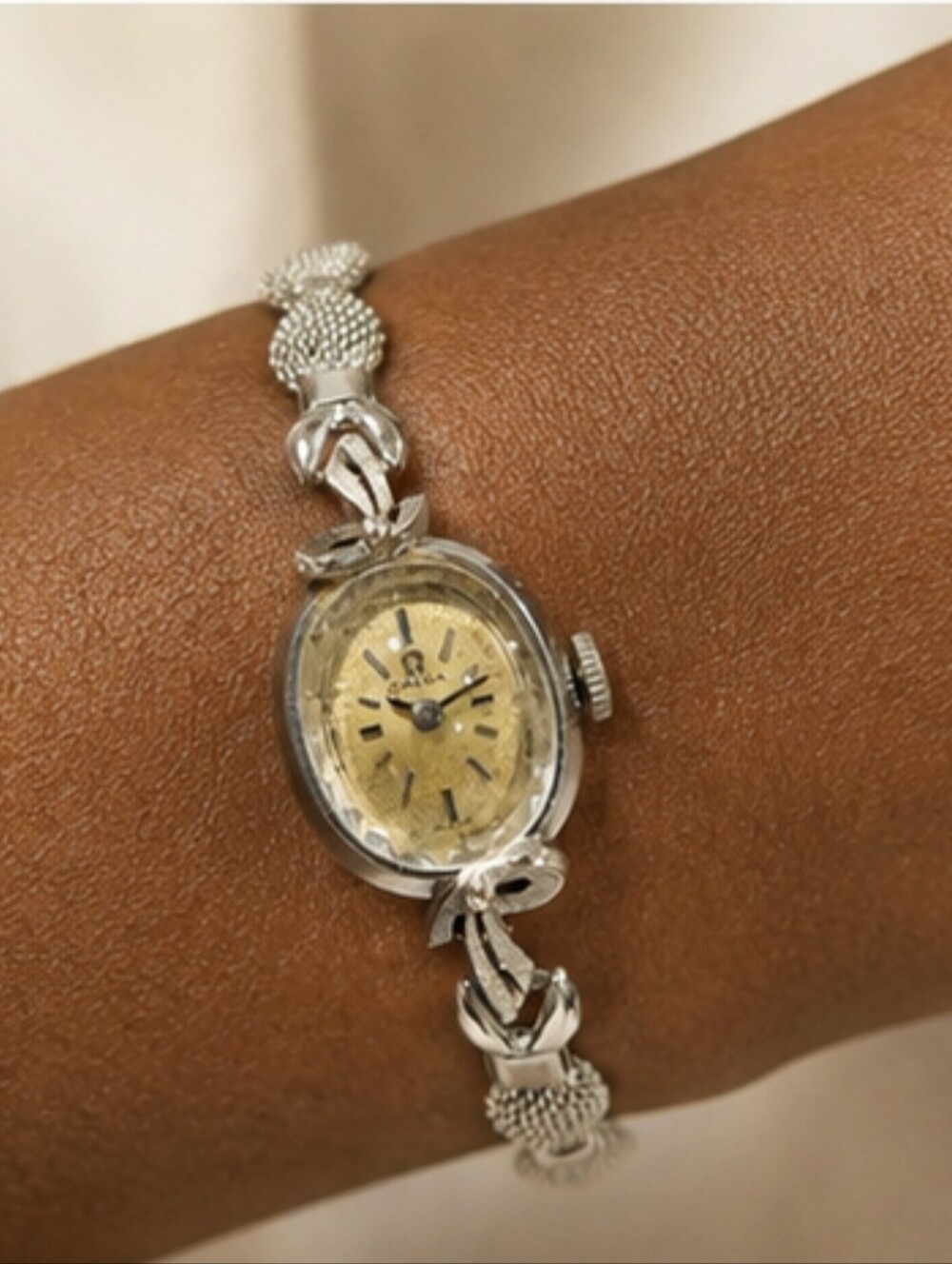 Vintage OMEGA 14K White Gold Ladies Cocktail Watch Swiss Wind-Up Wristwatch
